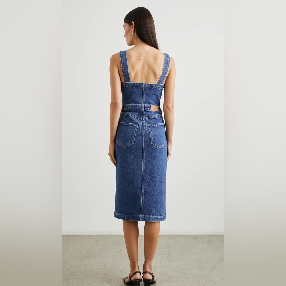 Rails Malibu Dress
Mazarine Denim Button-Down Midi Dress - Picture 3 of 13
